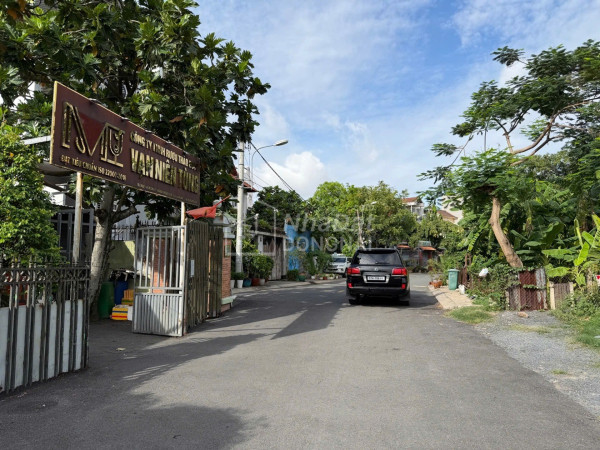 Bán nhà khu nhà ở vạn xuân, thạnh xuân 24, quận 12, 4pn, hẻm xe hơi, nhỉnh 5 tỷ
